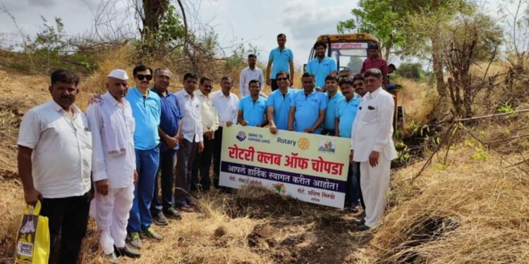 जलसंवर्धनाकरीता रोटरी क्लब एक पाऊल पुढे; आडगांव येथील नाला खोलीकरणासाठी 31 हजाराची मदत..!