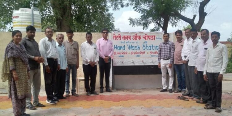 रोटरीतर्फे भार्डू व अनवर्दे येथील जिल्हा  परिषद शाळांना हॅन्ड वॉश स्टेशन उभारण्यास मदत…!