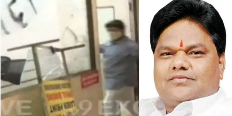 आमदार तानाजी सावंतचे पुण्यातील कार्यालय शिवसैनिकांनी फोडले..