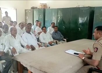 चोपडा शहरातील तब्बल ३२ जणांना हद्दपारीची नोटीस; शांतता कमिटी बैठकीत पोलीस निरीक्षकांनी दिली माहिती