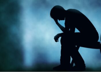 निराशा, आत्महत्या आणि लाईक्स !