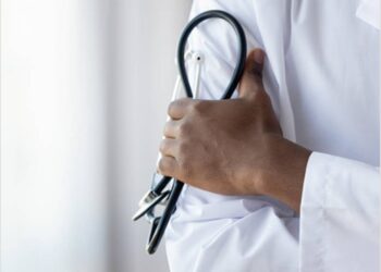 जळगाव जिह्यात बोगस डॉक्टरांचा सुळसुळाट, पाच बोगस डॉक्टरांवर कारवाई !