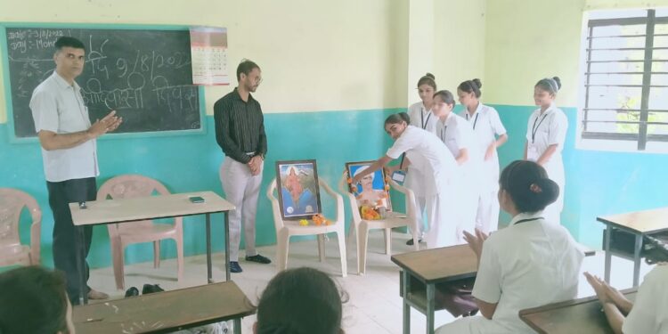 भगिनी मंडळ नर्सिंग कॉलेज येथे जागतिक आदिवासी दिवस साजरा 