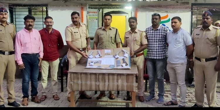 चोपडा शहर पोलीसांची धडक कारवाई, 6 गावठी बनावटीचे पिस्टल व 30 जिवंत काडतुसांसह जवळपास ४० लाखांचा मुद्देमाल जप्त..!!