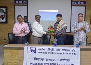 चोपडा महाविद्यालयात आर्थिक साक्षरता विषयावरील कार्यशाळा संपन्न