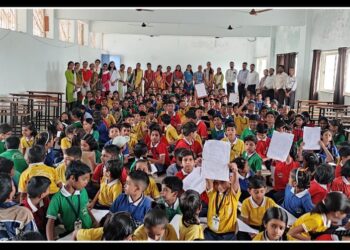 ऑक्सफर्ड इंग्लिश मीडियम स्कूल मध्ये रंगभरण स्पर्धेचे यशस्वी आयोजन