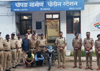 जबरी चोरीतील आरोपींना थेट अहमदनगर येथून केले जेरबंद; चोपडा ग्रामीण पोलीसांची दमदार कामगिरी!!