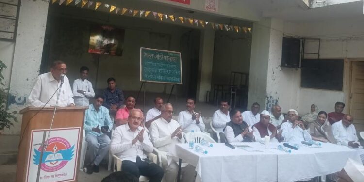 भारत जोडो यात्रा देशाची एकता व एकात्मता टिकविण्यासाठी – अरुणभाई गुजराथी ;  चोपडा येथे भारत जोडो पदयात्रा संदर्भात काँग्रेस सह समविचारी पक्षांची बैठक ..!