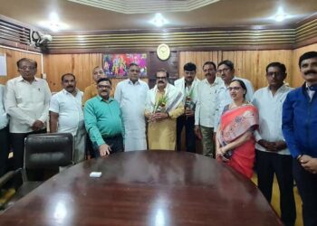 चोपडा पिपल्स बँकेच्या चेअरमनपदी सलग सहाव्यांदा चंद्रहासभाई गुजराथी!!!