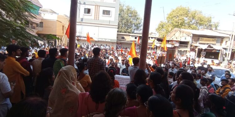 चोपड्यात विराट हिंदू जन आक्रोश मोर्चा !!