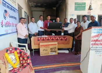 चोपडा रोटरी तर्फे शाळांना ई-लर्निंग सेटची भेट; या माध्यमातून मिळणार आनंददायी आणि मनोरंजनात्मक शिक्षण!!