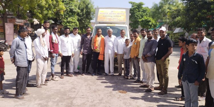 कठोरा गावातील गरजू कामगारांना मिळणार मध्यान्ह भोजन योजनेचा लाभ !!