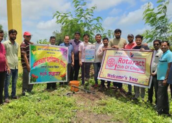 रोटरॅक्ट क्लब व विद्यार्थी विकास विभागातर्फे वृक्षारोपण संपन्न