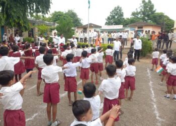 अडावद प्राथमिक आरोग्य केंद्रातर्फे क्षयरोग आजाराबाबत जनजागृती