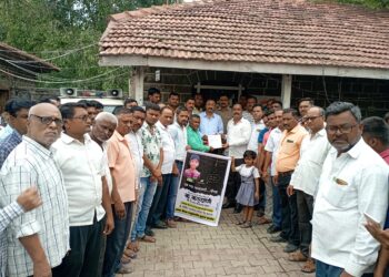 चोपडा येथे पिडीत बालिका हत्येच्या निषेधार्थ मोर्चा, तहसीलदारांना दिले निवेदन