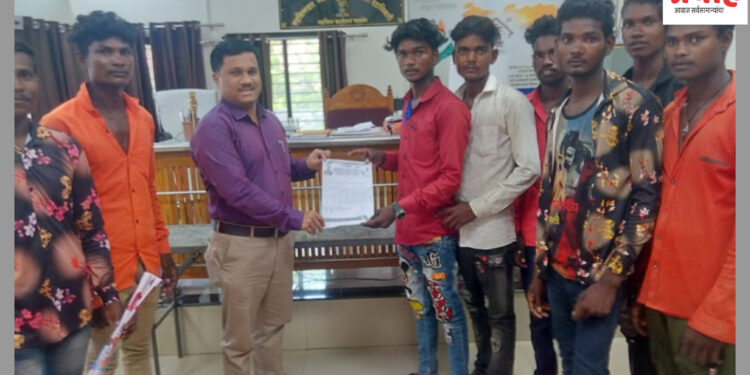 बालिकेवर बलात्कार करून खून करणाऱ्या नराधमांना फाशीची शिक्षा द्या 