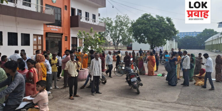 चोपड्यात बांधकाम कामगारांच्या साहित्य वाटपात अनियमितता