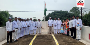 सत्रासेन आश्रमशाळेत ध्वजारोहण उत्साहपूर्ण वातावरणात संपन्न!! 